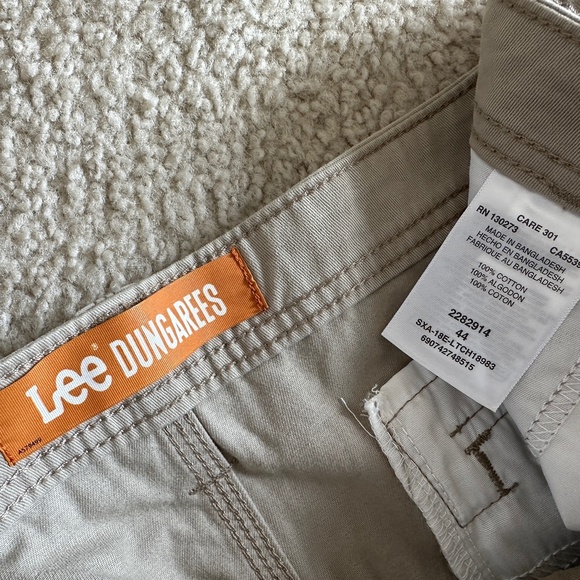 Lee Dungaree Men's Cargo Shorts Belted Pockets Flat Front Tan Size 44 - Picture 9 of 12